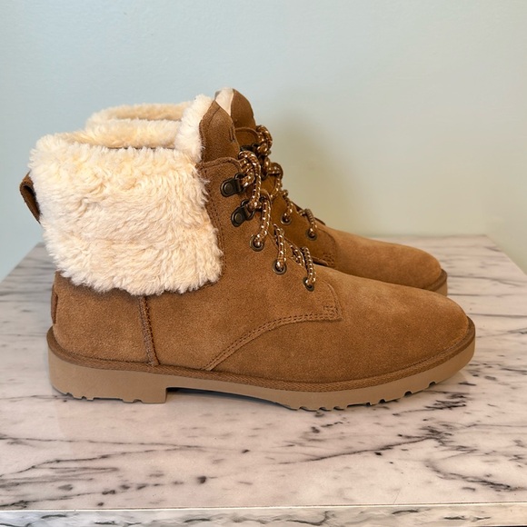 UGG Women’s Romely Heritage Lace Boots In Chestnut 8.5 - Picture 6 of 14